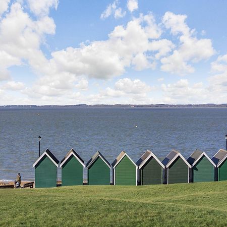 Green Poplars Gurnard Екстер'єр фото