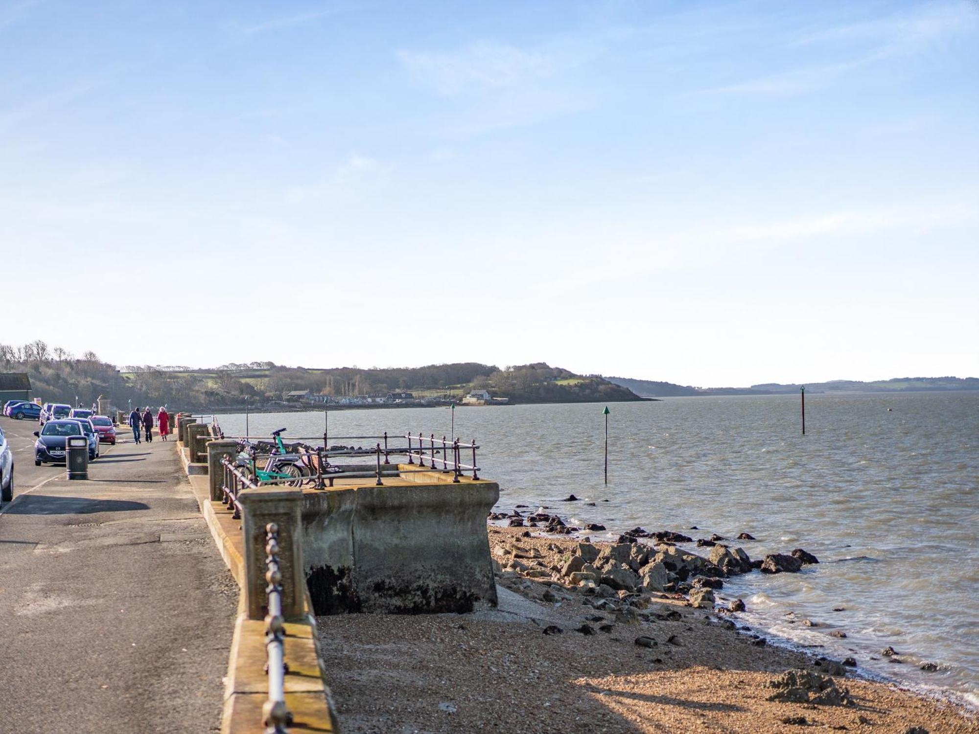 Green Poplars Gurnard Екстер'єр фото